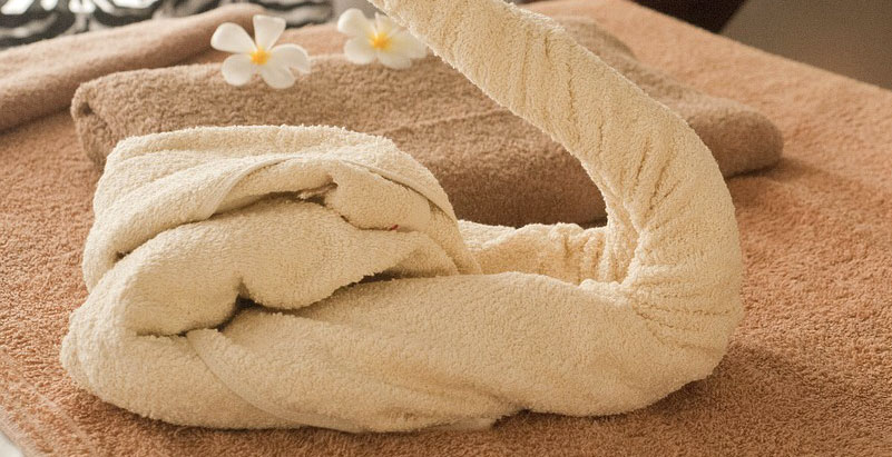 Choosing the Best Sheets and Towels for Your Massage Table